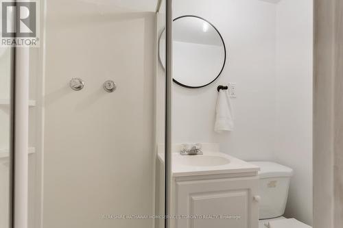 157 Charlton Settlement Avenue, Toronto (Mount Dennis), ON - Indoor Photo Showing Bathroom