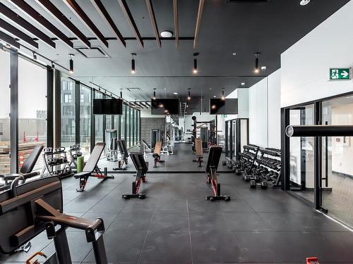 Exercise room - 3501-1245 Rue De Bleury, Montréal (Ville-Marie), QC - Indoor Photo Showing Gym Room