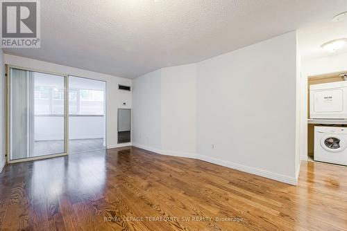 407 - 1055 Bay Street, Toronto (Bay Street Corridor), ON - Indoor