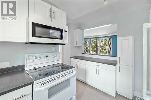 5135 North West Boulevard, Regina, SK - Indoor Photo Showing Kitchen