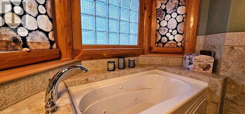 7001 Columbia Ridge  Drive, Fairmont Hot Springs, BC - Indoor Photo Showing Bathroom