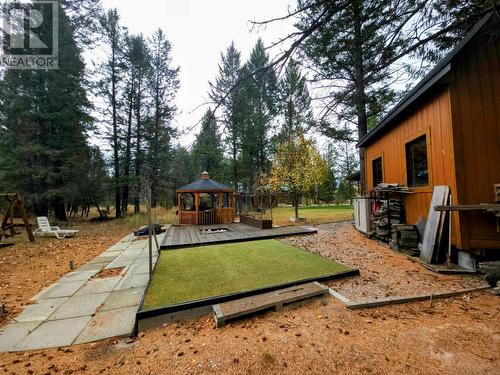 7001 Columbia Ridge  Drive, Fairmont Hot Springs, BC - Outdoor With Deck Patio Veranda With Backyard