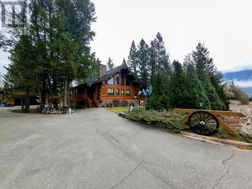 7001 Columbia Ridge  Drive, Fairmont Hot Springs, BC - Outdoor