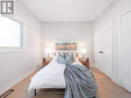 258 Livingstone Street E, Barrie (Little Lake), ON - Indoor Photo Showing Bedroom