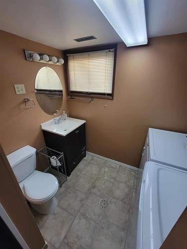 244 2Nd Street Se, Minnedosa, MB - Indoor Photo Showing Bathroom