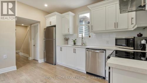 33 Highland Avenue, Hamilton (Crown Point), ON - Indoor Photo Showing Kitchen With Stainless Steel Kitchen