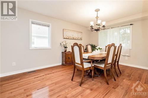 24 Mary Hill Crescent, Richmond, ON - Indoor Photo Showing Dining Room