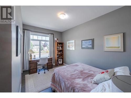 351 Warren Avenue W Unit# 4, Penticton, BC - Outdoor