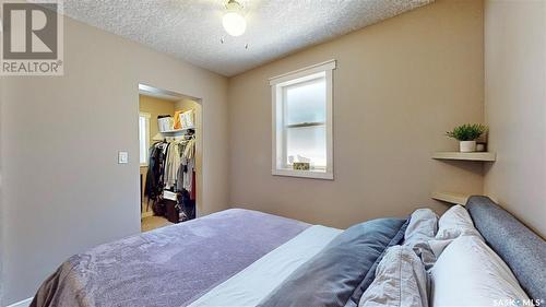 1438 Connaught Street, Regina, SK - Indoor Photo Showing Bedroom