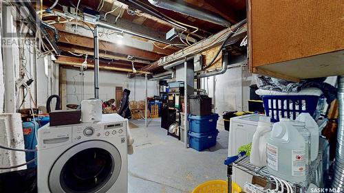 1438 Connaught Street, Regina, SK - Indoor Photo Showing Laundry Room