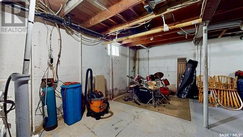 1438 Connaught Street, Regina, SK - Indoor Photo Showing Basement