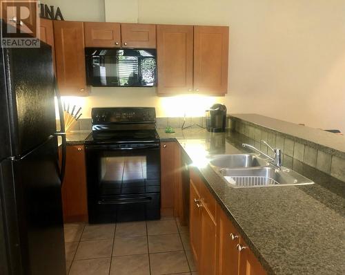 5401 Lakeshore Drive Unit# 213, Osoyoos, BC - Indoor Photo Showing Kitchen With Double Sink