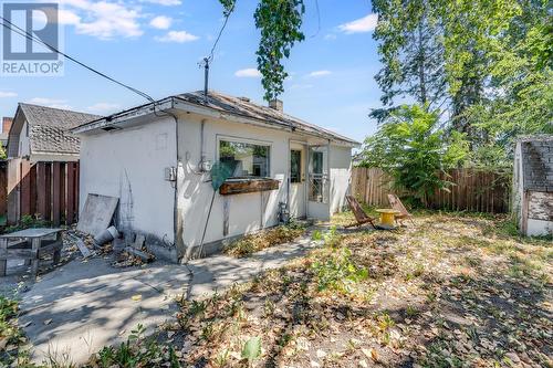 2054 Ethel Street, Kelowna, BC - Outdoor