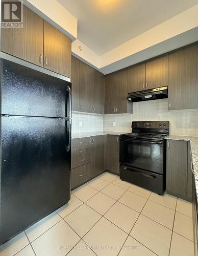 310 - 54 Sky Harbour Drive, Brampton (Bram West), ON - Indoor Photo Showing Kitchen