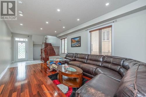 50 Begonia Crescent, Brampton (Northwest Sandalwood Parkway), ON - Indoor Photo Showing Living Room