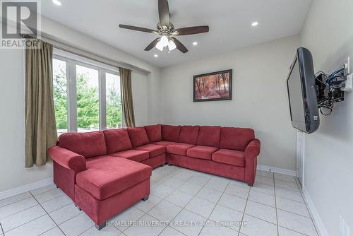 50 Begonia Crescent, Brampton (Northwest Sandalwood Parkway), ON - Indoor Photo Showing Living Room