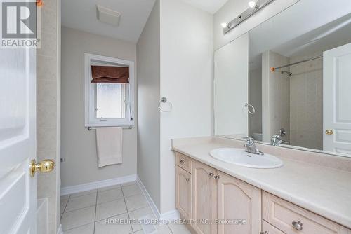 50 Begonia Crescent, Brampton (Northwest Sandalwood Parkway), ON - Indoor Photo Showing Bathroom