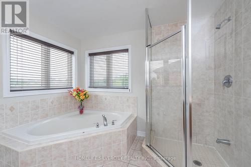 50 Begonia Crescent, Brampton (Northwest Sandalwood Parkway), ON - Indoor Photo Showing Bathroom