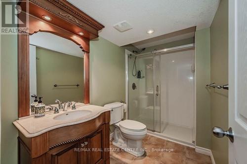 39 Ingram Drive, Guelph (Waverley), ON - Indoor Photo Showing Bathroom