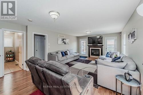 39 Ingram Drive, Guelph (Waverley), ON - Indoor Photo Showing Living Room With Fireplace