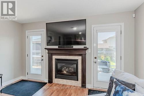 39 Ingram Drive, Guelph (Waverley), ON - Indoor Photo Showing Living Room With Fireplace