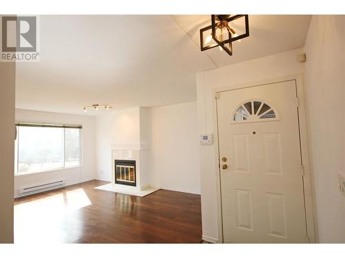 320 Brandon Avenue Unit# 107, Penticton, BC - Indoor With Fireplace