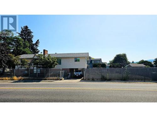 2835 Richter Street, Kelowna, BC - Outdoor