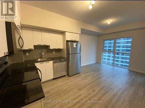 1204 - 2152 Lawrence Avenue, Toronto (Wexford-Maryvale), ON - Indoor Photo Showing Kitchen