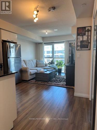 1204 - 2152 Lawrence Avenue, Toronto (Wexford-Maryvale), ON - Indoor Photo Showing Living Room