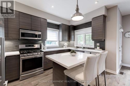 37 - 2086 Ghent Avenue, Burlington (Brant), ON - Indoor Photo Showing Kitchen