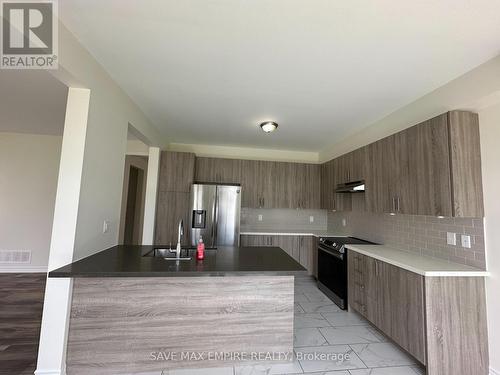 1499 Marina Drive, Fort Erie, ON - Indoor Photo Showing Kitchen