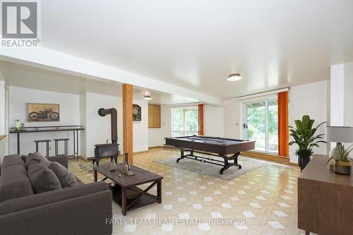 20 Tall Pines Drive, Tiny, ON - Indoor