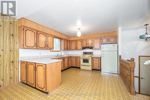 20 Tall Pines Drive, Tiny, ON - Indoor Photo Showing Kitchen