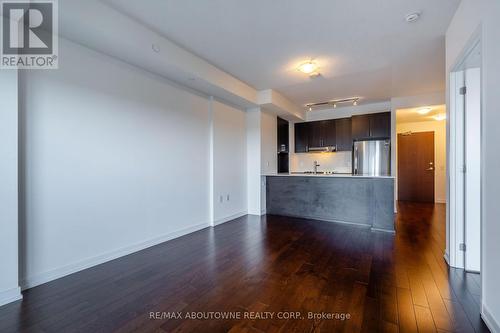 607 - 2560 Eglinton Avenue W, Mississauga (Central Erin Mills), ON - Indoor Photo Showing Kitchen