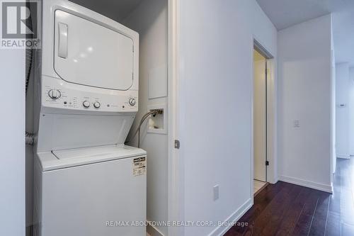 607 - 2560 Eglinton Avenue W, Mississauga (Central Erin Mills), ON - Indoor Photo Showing Laundry Room