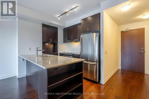 607 - 2560 Eglinton Avenue W, Mississauga (Central Erin Mills), ON - Indoor Photo Showing Kitchen With Stainless Steel Kitchen