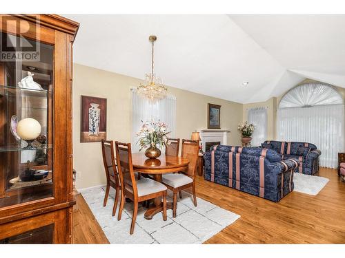 1220 25 Avenue Unit# 42, Vernon, BC - Indoor Photo Showing Dining Room