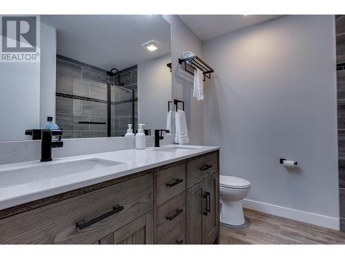 3656 Hesse Place, Prince George, BC - Indoor Photo Showing Bathroom