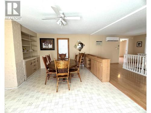 6489 Okanagan Street, Oliver, BC - Indoor Photo Showing Dining Room