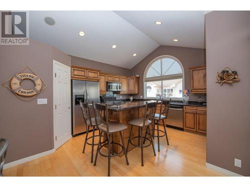 7701 Okanagan Landing Road Unit# 8, Vernon, BC - Indoor Photo Showing Dining Room