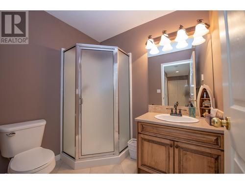 7701 Okanagan Landing Road Unit# 8, Vernon, BC - Indoor Photo Showing Bathroom