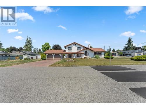 436 Eldorado Road, Kelowna, BC - Outdoor With Facade