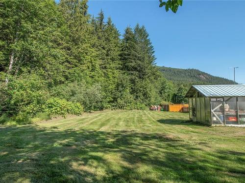 490 Macmillan Dr, Sayward, BC 