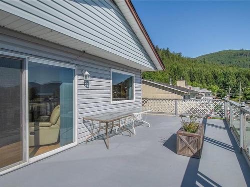 490 Macmillan Dr, Sayward, BC 