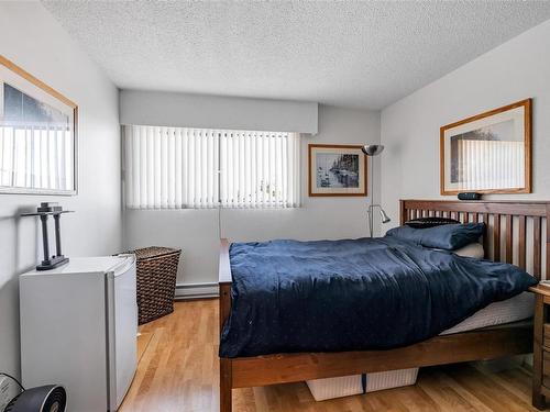 203-156 Government St, Duncan, BC - Indoor Photo Showing Bedroom