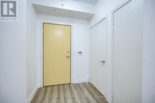 325 - 30 Nelson Street, Toronto (Waterfront Communities), ON - Indoor Photo Showing Other Room