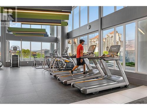 1181 Sunset Drive Unit# 602, Kelowna, BC - Indoor Photo Showing Gym Room