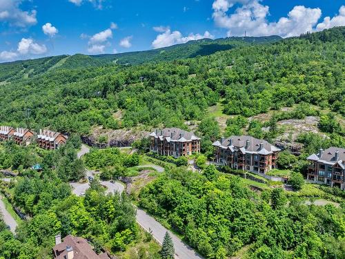 Photo aÃ©rienne - 6-170 Ch. Des Sous-Bois, Mont-Tremblant, QC - Outdoor