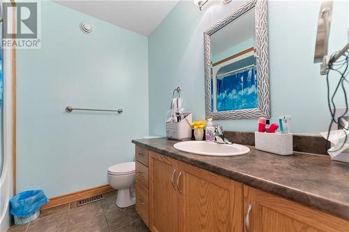 197 Market Street, Pembroke, ON - Indoor Photo Showing Bathroom