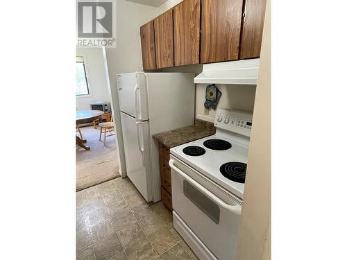 212 Spieker Avenue Unit# 205, Tumbler Ridge, BC - Indoor Photo Showing Kitchen